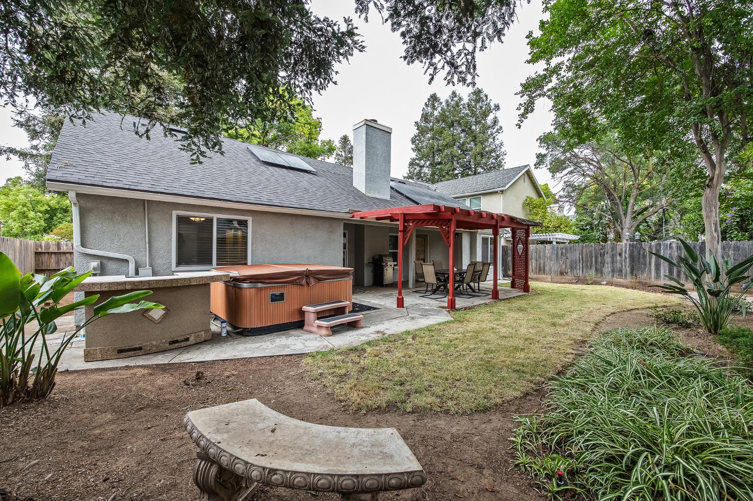 2047 Muncie Ave, Fresno, CA 93720