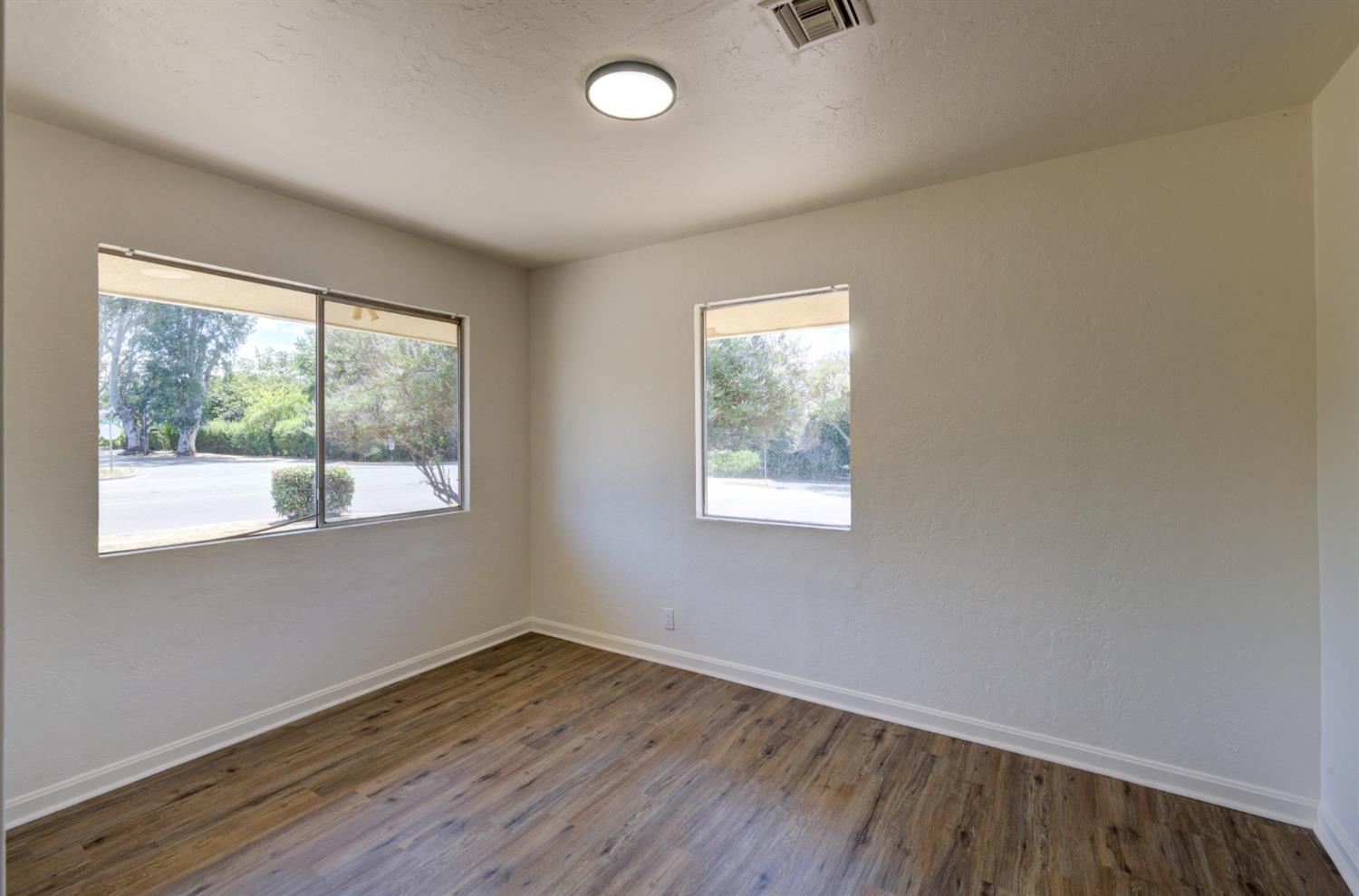 4709 N Palm Ave, Fresno, CA 93704