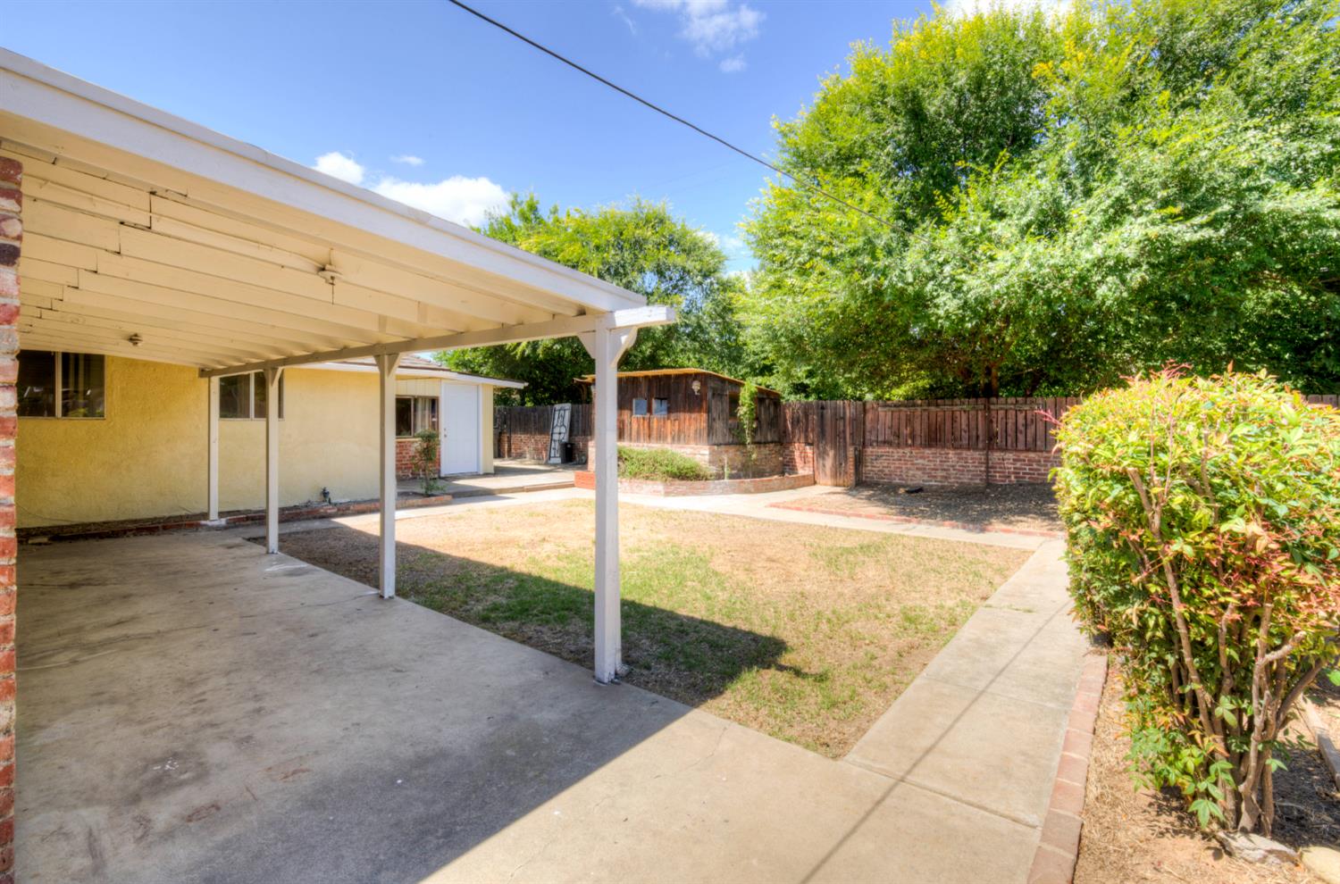 4709 N Palm Ave, Fresno, CA 93704
