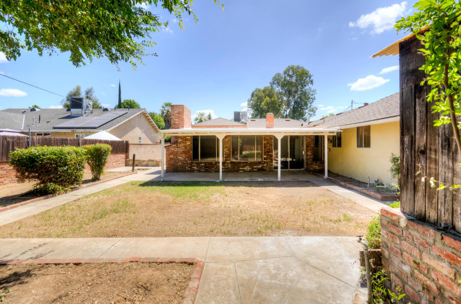 4709 N Palm Ave, Fresno, CA 93704