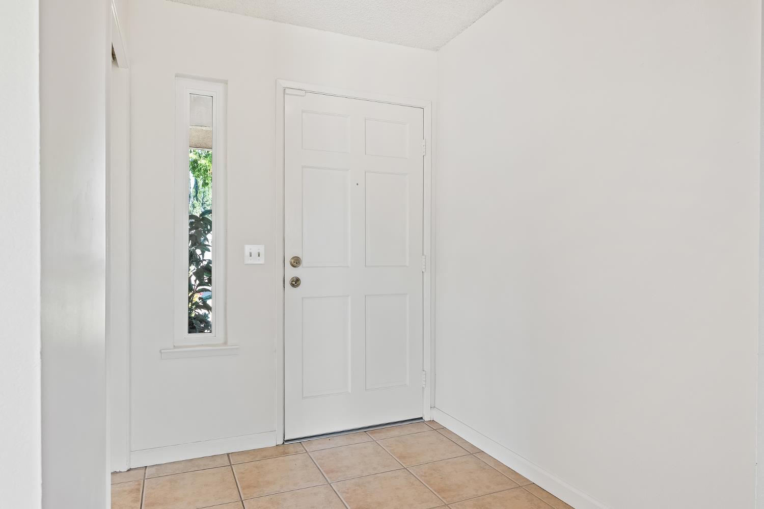 521 E Escalon Ave, Fresno, CA 93711