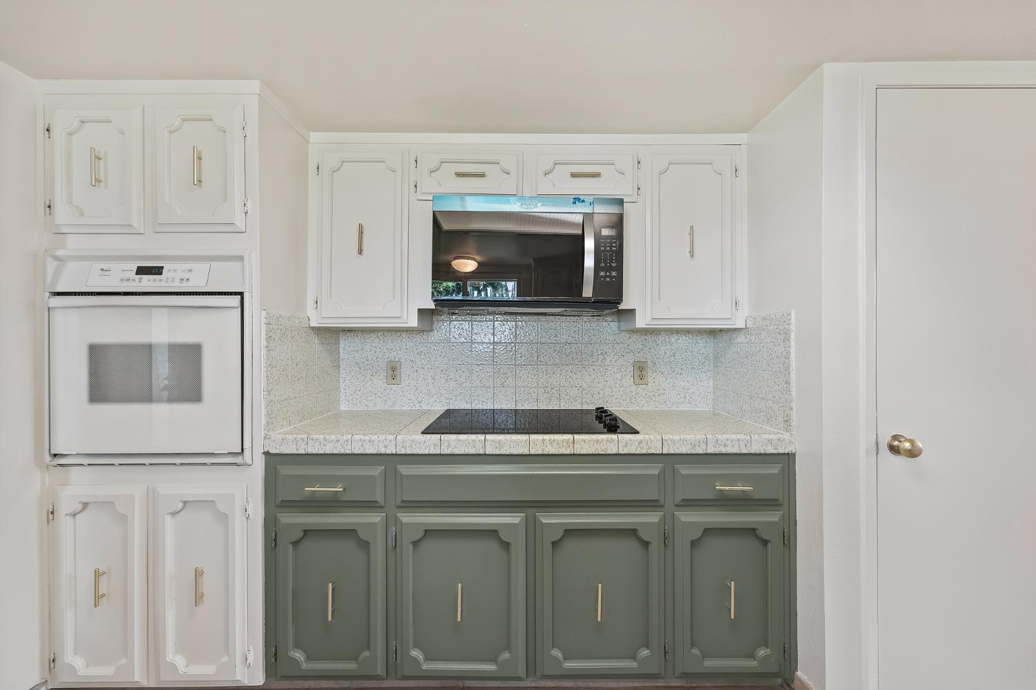 521 E Escalon Ave, Fresno, CA 93711