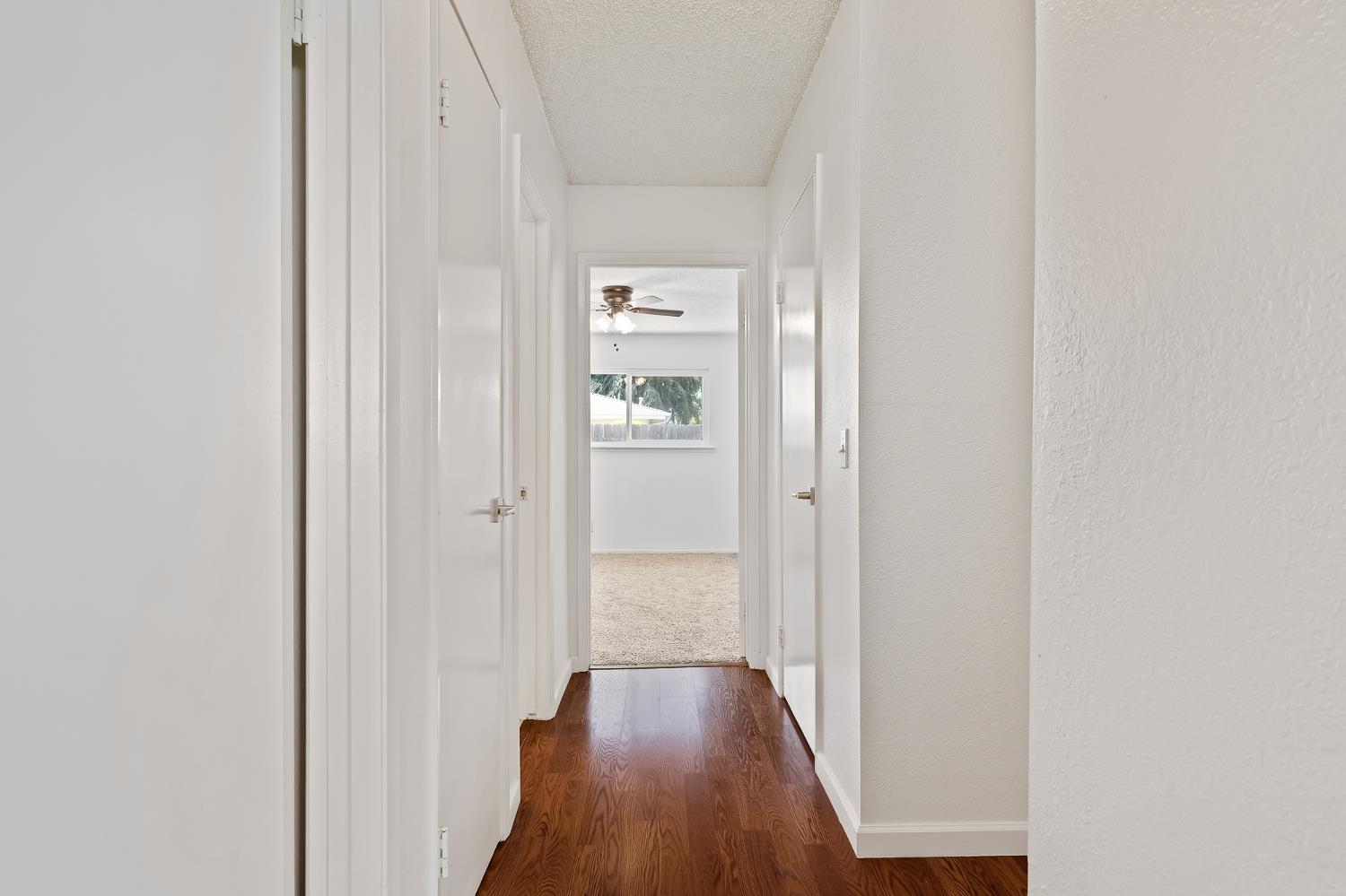 521 E Escalon Ave, Fresno, CA 93711