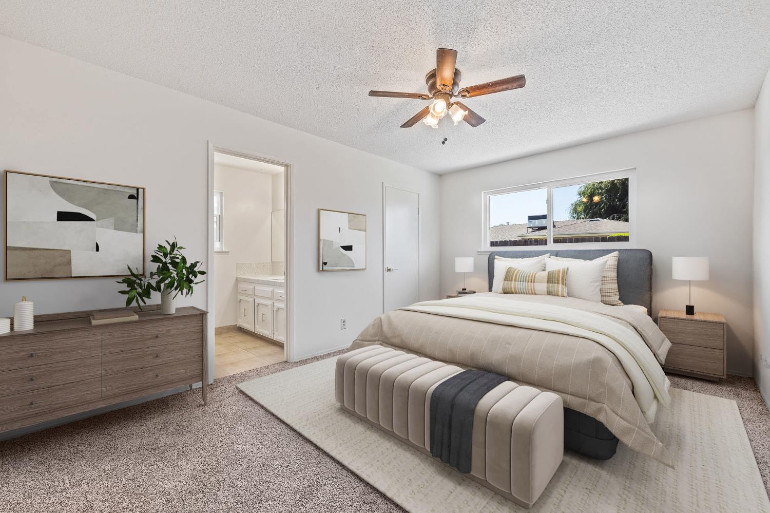 521 E Escalon Ave, Fresno, CA 93711