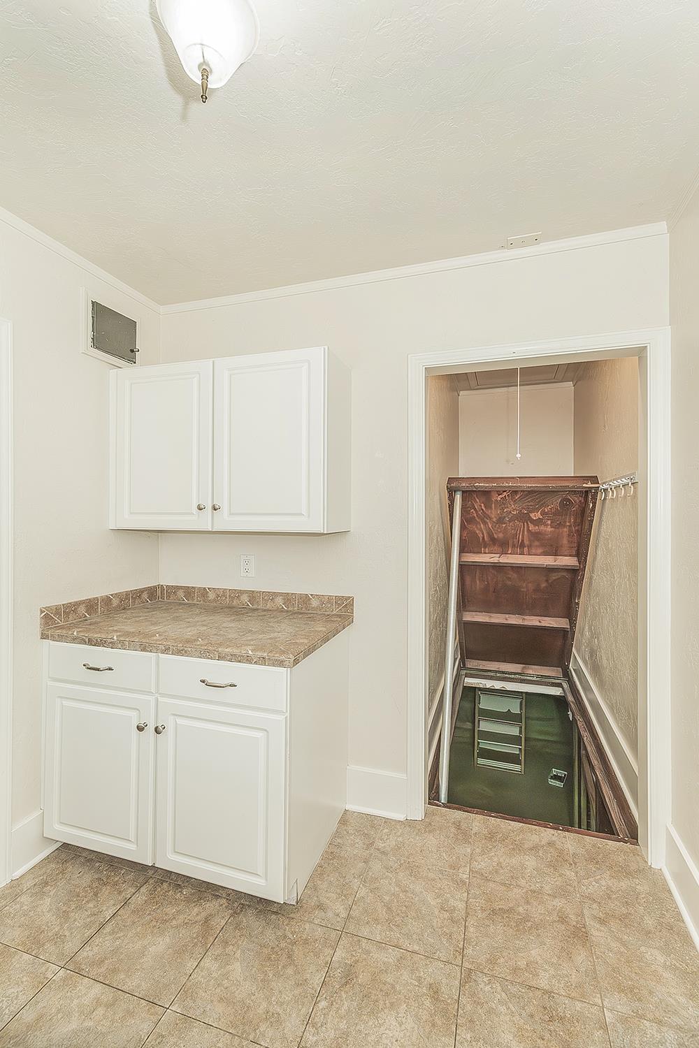 750 E Yale Ave, Fresno, CA 93704