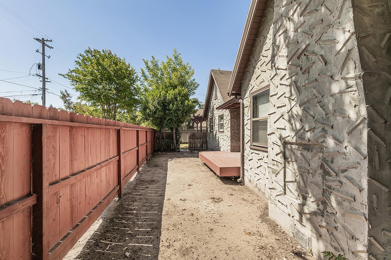 750 E Yale Ave, Fresno, CA 93704