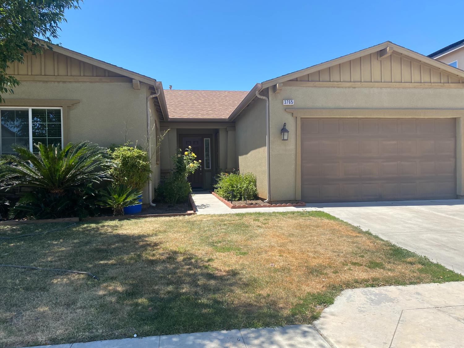 3765 N Pearwood Ave, Fresno, CA 93727